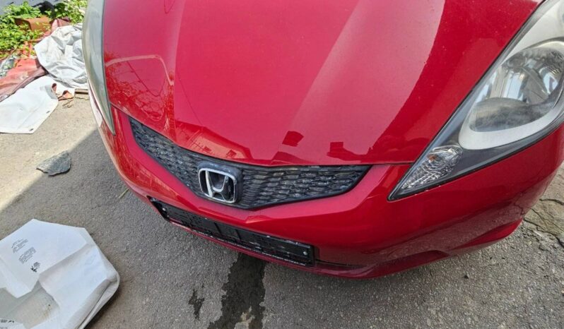 
								Honda Jazz 1.2i full									