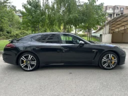 
										Porsche Panamera TURBO S / CERAMIC full									