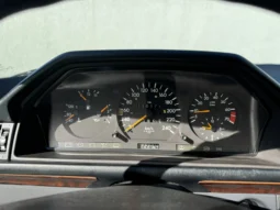 
										Mercedes-Benz 200 E 16 full									