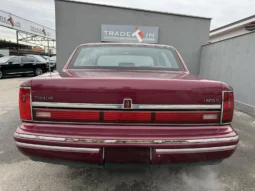 
										Lincoln Town car full									
