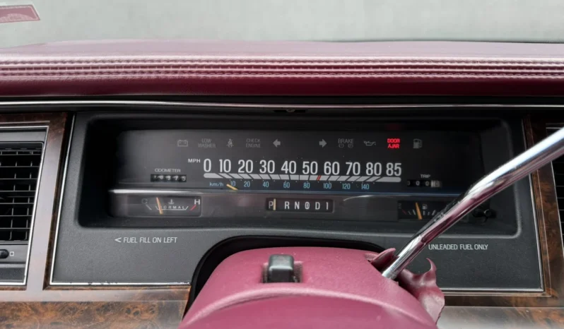 
								Lincoln Town car full									