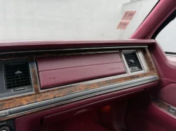 
										Lincoln Town car full									