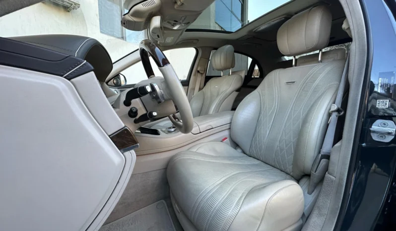 
								Mercedes-Benz S 63 AMG ПАНОРАМА / 3хTV / LANE ASIST / 360 КАМЕРИ full									