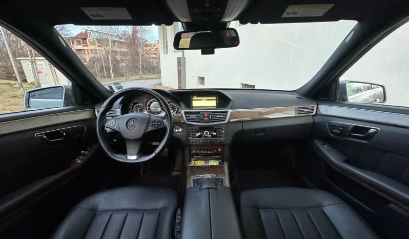 
								Mercedes-Benz E 500 4MATIC / 388hp / 7G full									