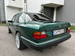 
										Mercedes-Benz 124 2.0i full									