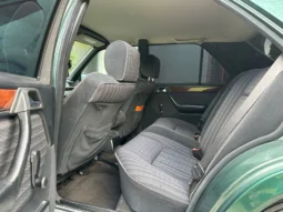 
										Mercedes-Benz 124 2.0i full									