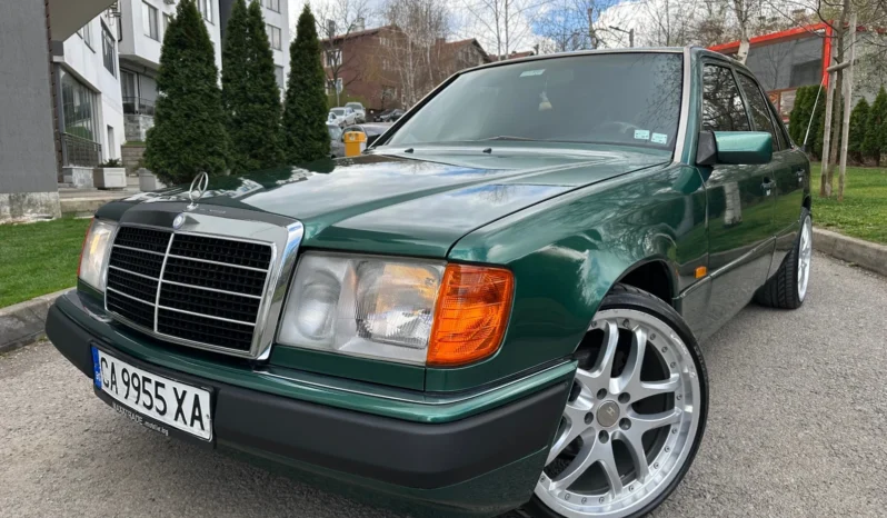 
								Mercedes-Benz 124 2.0i full									