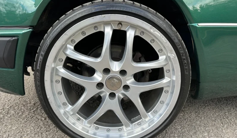 
								Mercedes-Benz 124 2.0i full									