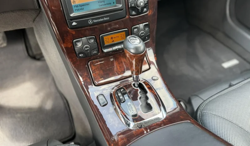 
								Mercedes-Benz CL 600 V12 full									