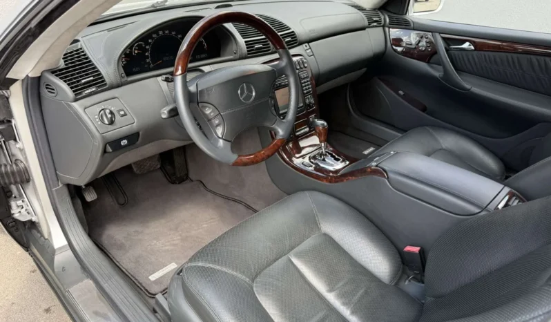 
								Mercedes-Benz CL 600 V12 full									