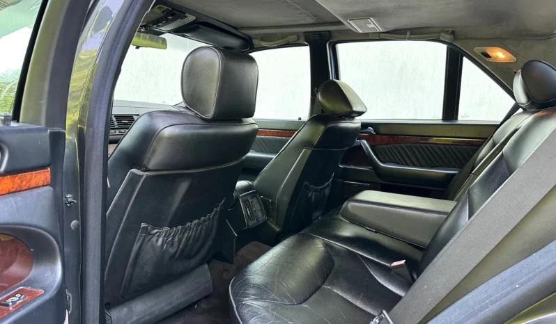 
								Mercedes-Benz S 500 full									