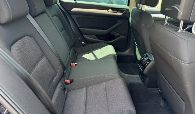 
								VW Passat 2.0TDI 4Motion LED Distronic Keyless NAVI full									