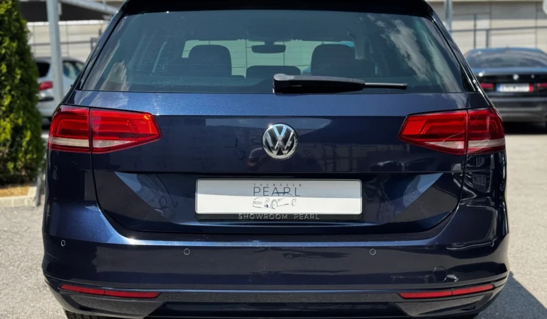
								VW Passat 2.0TDI 4Motion LED Distronic Keyless NAVI full									