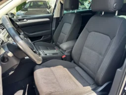 
										VW Passat 2.0TDI 4Motion LED Distronic Keyless NAVI full									