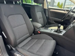 
										VW Passat 2.0TDI 4Motion LED Distronic Keyless NAVI full									