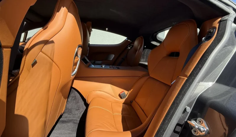 
								Aston Martin Rapide 6.0 V12 full									