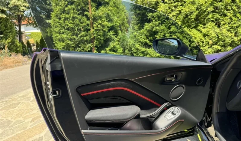 
								Aston Martin V8 Vantage F1 Edition full									