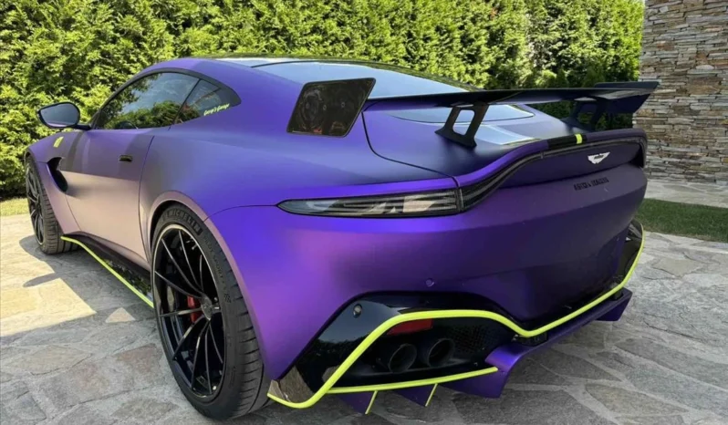 
								Aston Martin V8 Vantage F1 Edition full									