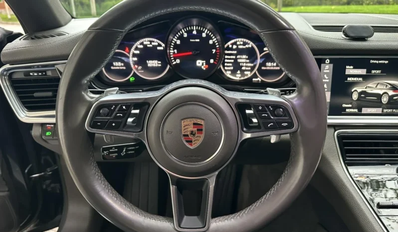 
								Porsche Panamera 4 / ПОДГРЕВ/ ВЕНТИЛАЦИЯ full									