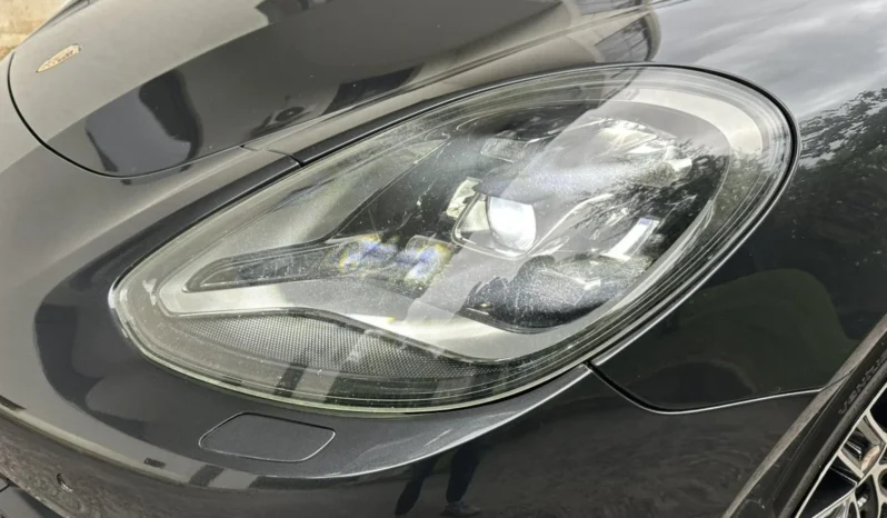 
								Porsche Panamera 4 / ПОДГРЕВ/ ВЕНТИЛАЦИЯ full									