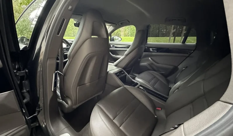 
								Porsche Panamera 4 / ПОДГРЕВ/ ВЕНТИЛАЦИЯ full									