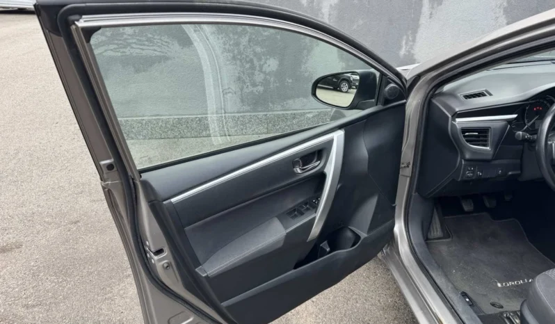 
								Toyota Corolla 1.6 VALVEMATIC full									