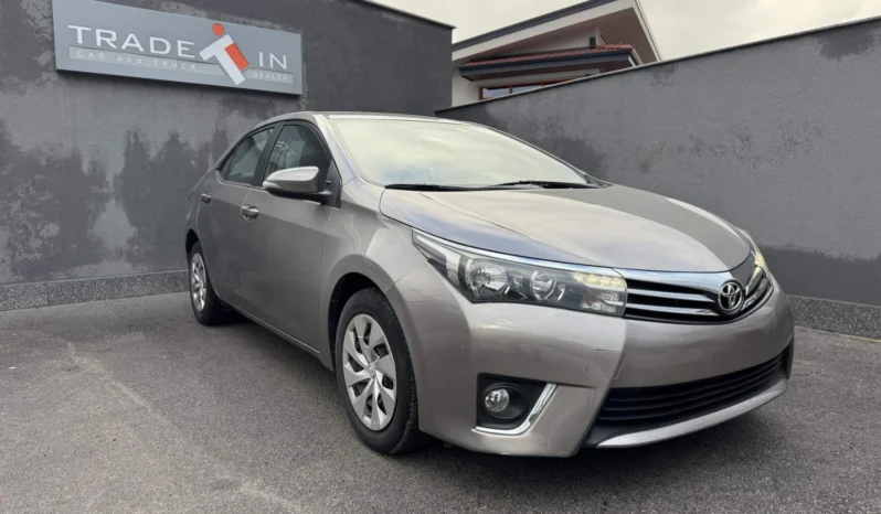 
								Toyota Corolla 1.6 VALVEMATIC full									