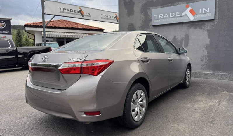 
								Toyota Corolla 1.6 VALVEMATIC full									