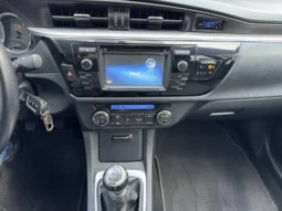 
										Toyota Corolla 1.6 VALVEMATIC full									