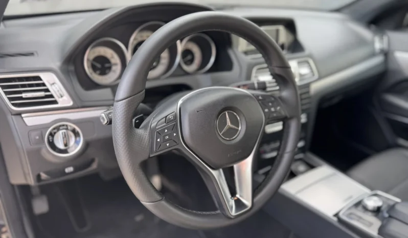 
								Mercedes-Benz E 200 CABRIO full									