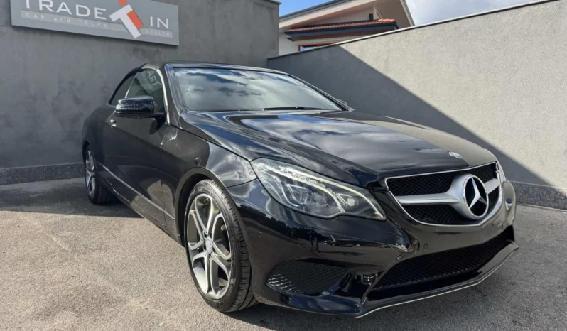 
								Mercedes-Benz E 200 CABRIO full									