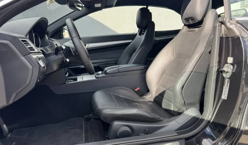 
								Mercedes-Benz E 200 CABRIO full									