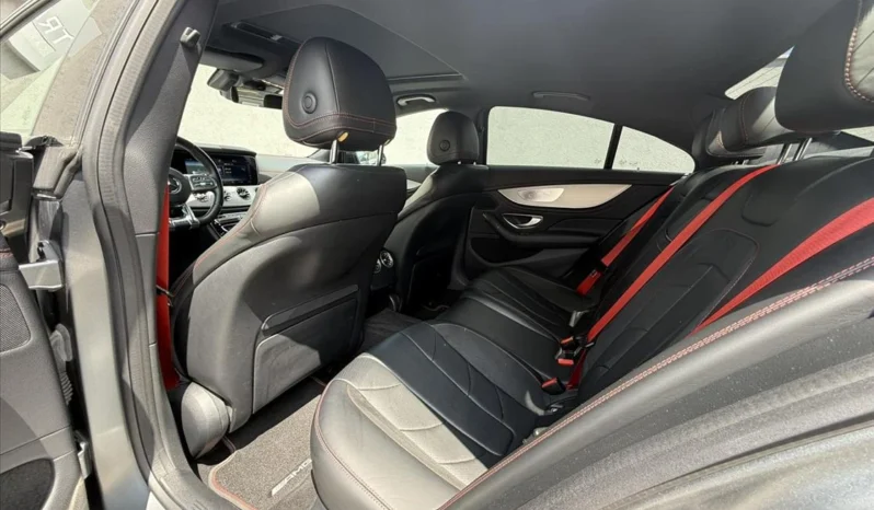 
								Mercedes-Benz CLS 53 AMG 4 MATIC + full									