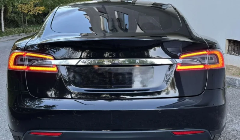 
								Tesla Model S P85 full									