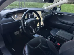 
										Tesla Model S P85 full									