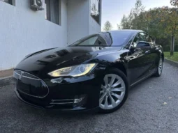
										Tesla Model S P85 full									