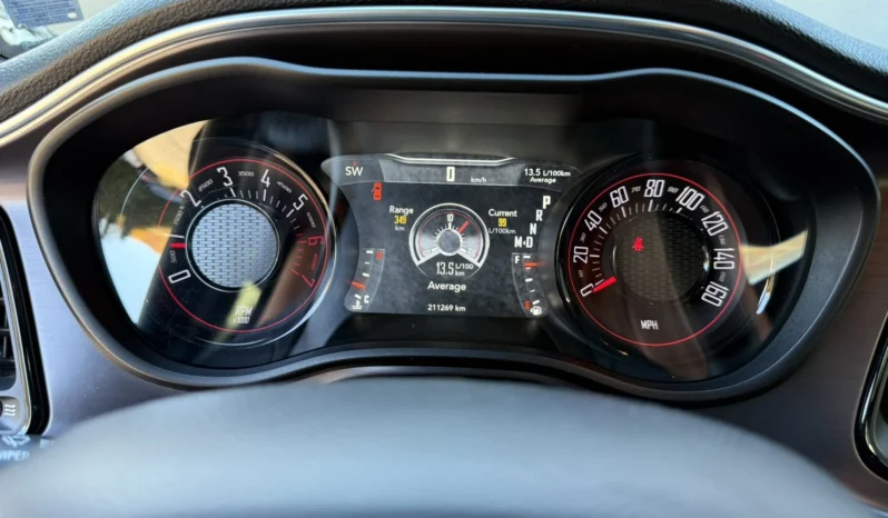 
								Dodge Challenger 5.7L V8 R/T full									