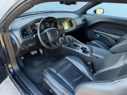 
										Dodge Challenger 5.7L V8 R/T full									