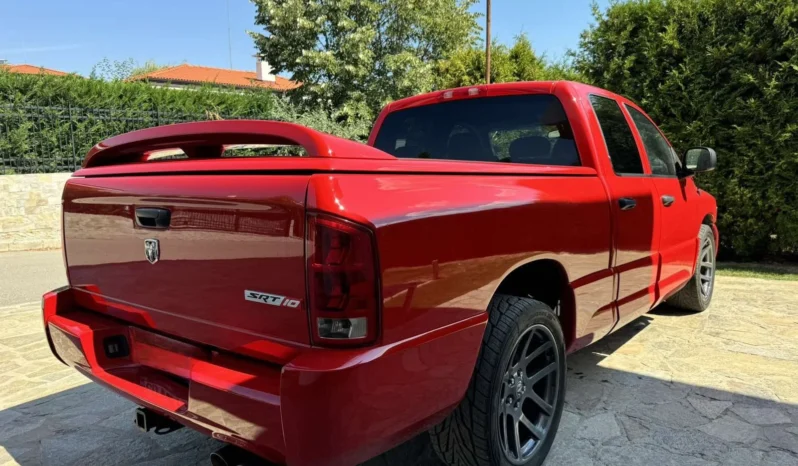 
								Dodge RAM 1500 SRT 10 Viper Powered 8.3L Quad Cab full									