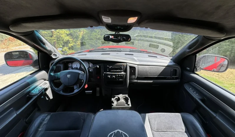 
								Dodge RAM 1500 SRT 10 Viper Powered 8.3L Quad Cab full									