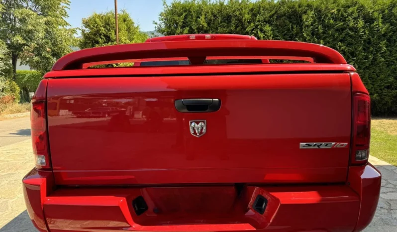 
								Dodge RAM 1500 SRT 10 Viper Powered 8.3L Quad Cab full									