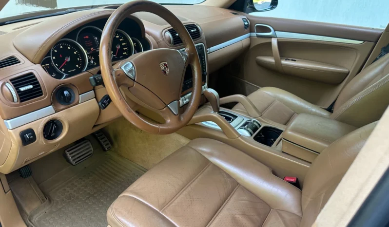 
								Porsche Cayenne Turbo full									