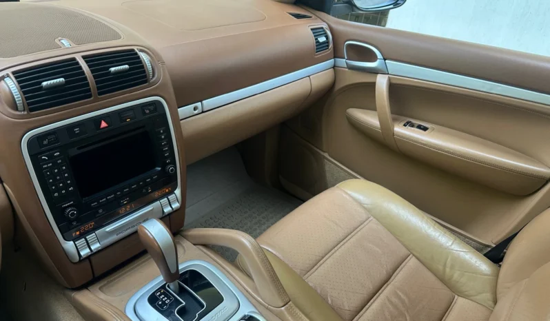
								Porsche Cayenne Turbo full									