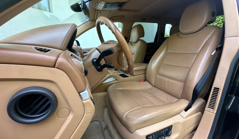 
								Porsche Cayenne Turbo full									