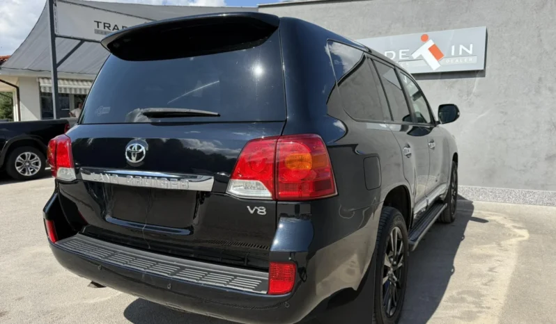 
								Toyota Land cruiser 4.5L D4-D full									