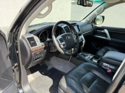 
										Toyota Land cruiser 4.5L D4-D full									