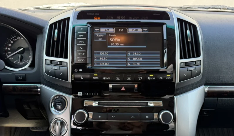 
								Toyota Land cruiser 4.5L D4-D full									