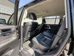 
										Toyota Land cruiser 4.5L D4-D full									