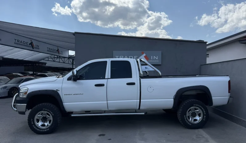 
								Dodge RAM 2500 5.9L ST QUAD CAB HEAVY DUTY full									