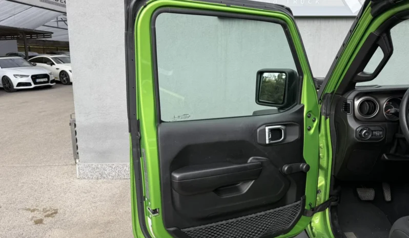 
								Jeep Wrangler SPORT 2.0l full									
